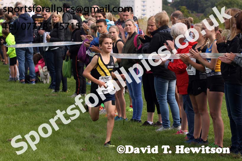 Boys and girls under-13s, Sunderland Harriers Cross Country Relays, Farringdon, Sunderland . Photo: David T. Hewitson/Sports for All Pics